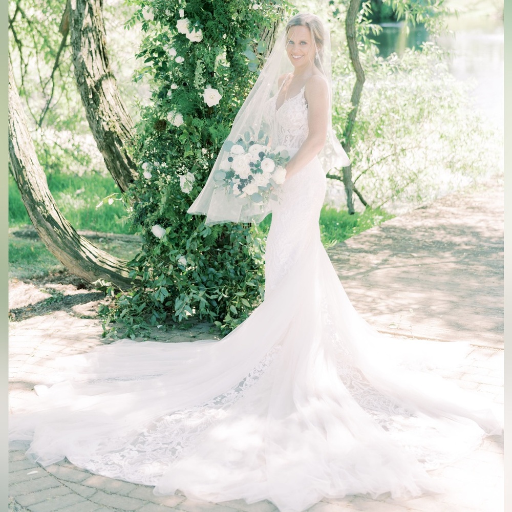 Enzoani 2021 Paisley gown